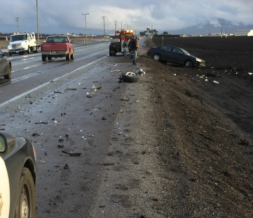 Тешка сообраќајка на автопатот Скопје-Гостивар, има повредени